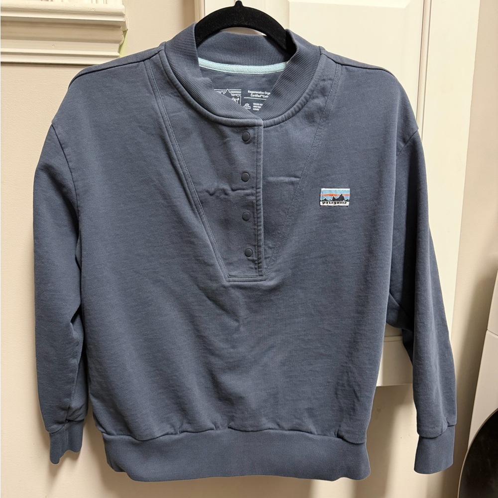 Patagonia women’s snap collar organic sweatshirt
